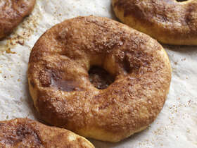 Cinnamon Sugar Bagels