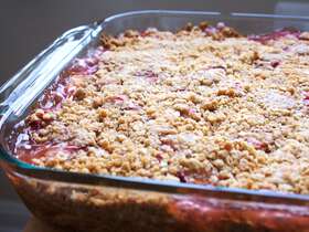 Rhubarb Oatmeal Crunch