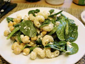 Spinach Cavatappi Salad