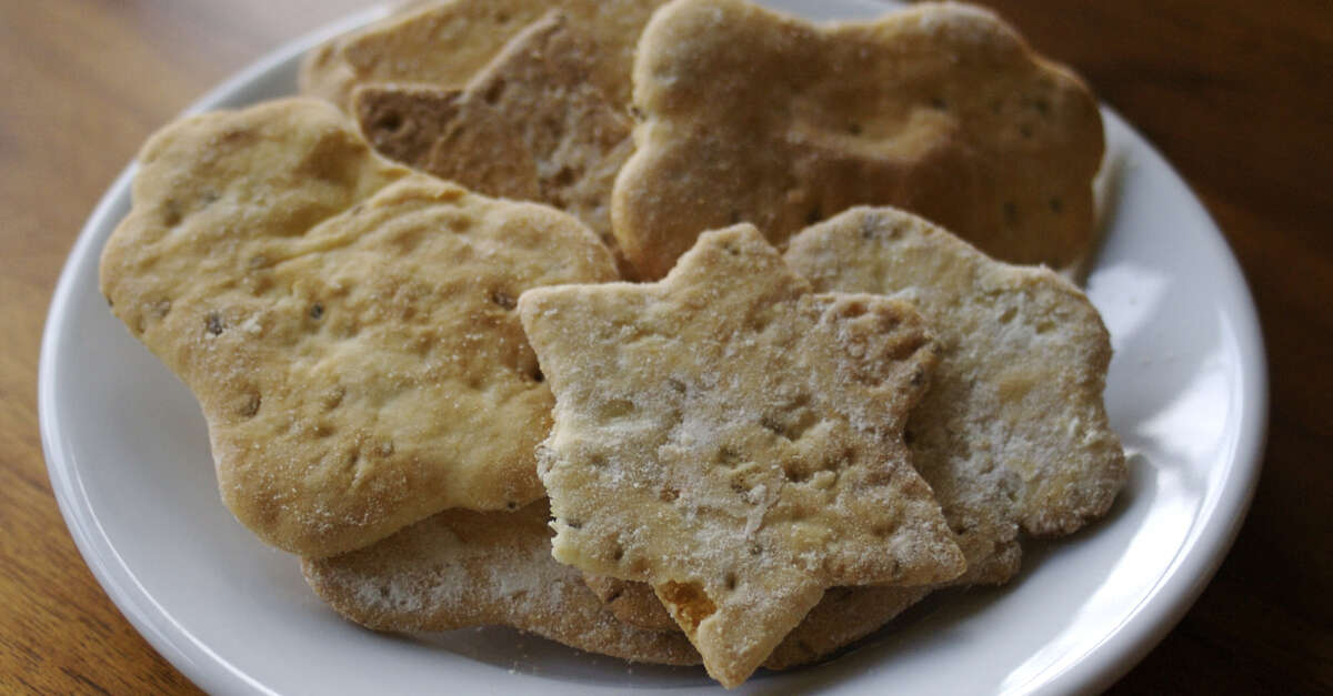 Recipe for Traditional Anise Seed Cookies - MakeBetterFood.com