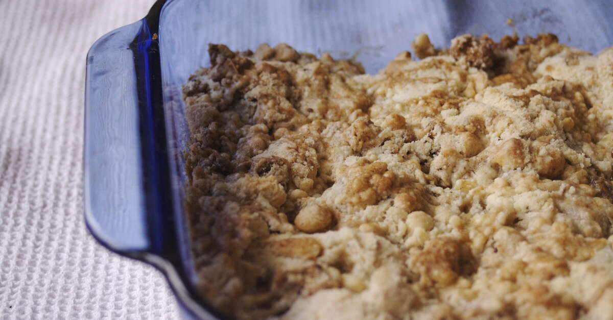 Apple Granola Tart Recipe - MakeBetterFood.com