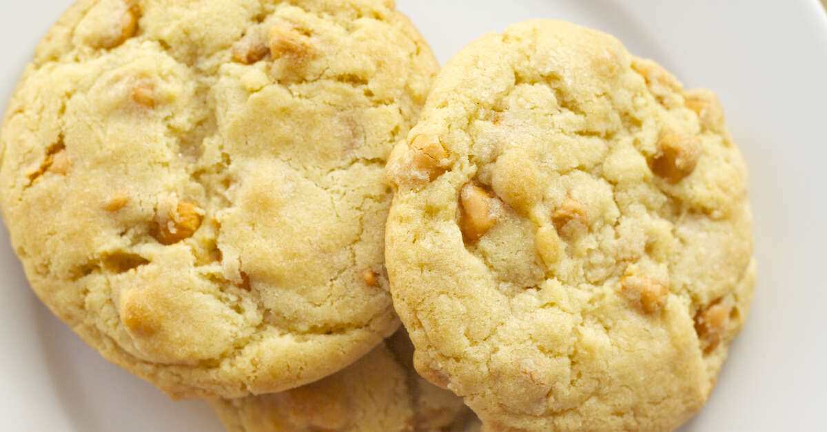 Butterscotch Blondie Cookies Recipe - MakeBetterFood.com