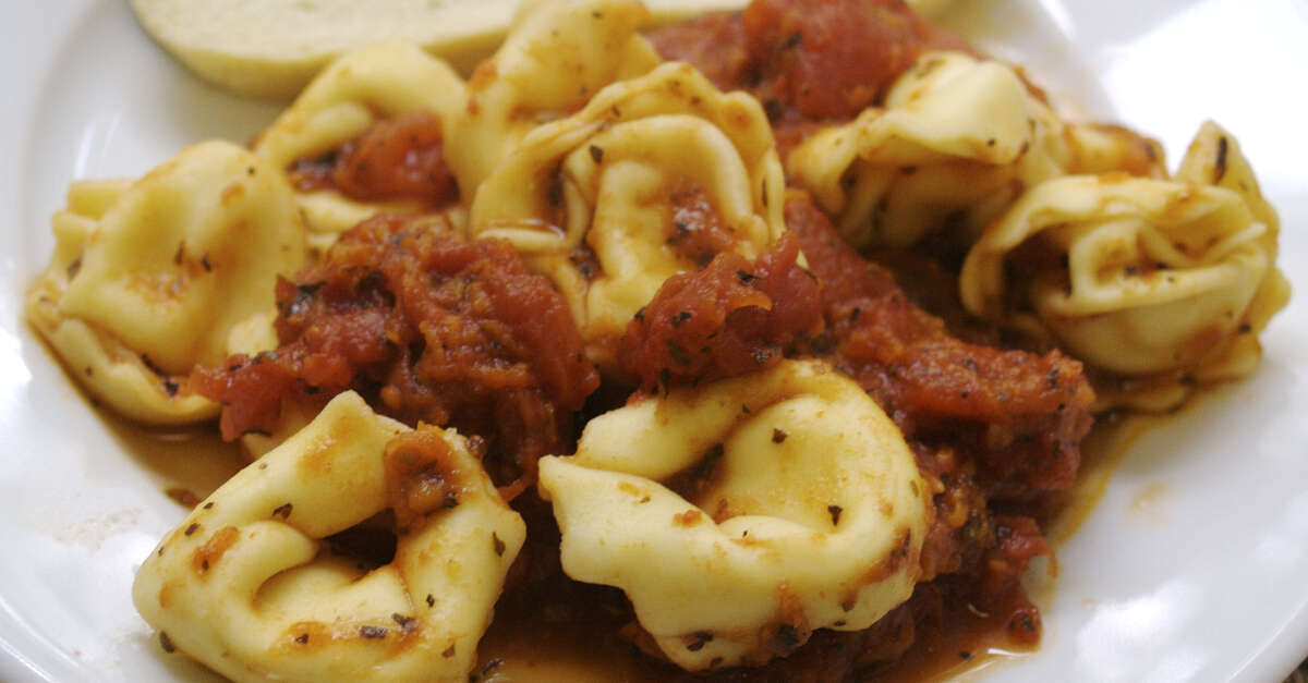 How to Cook Cheese Tortellini with Homemade Tomato Sauce - MakeBetterFood.com