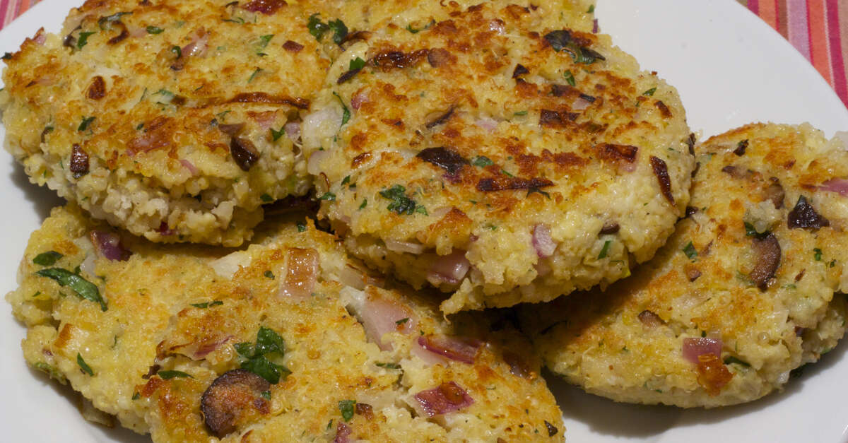 How to Make Herb Quinoa Millet Cakes - MakeBetterFood.com