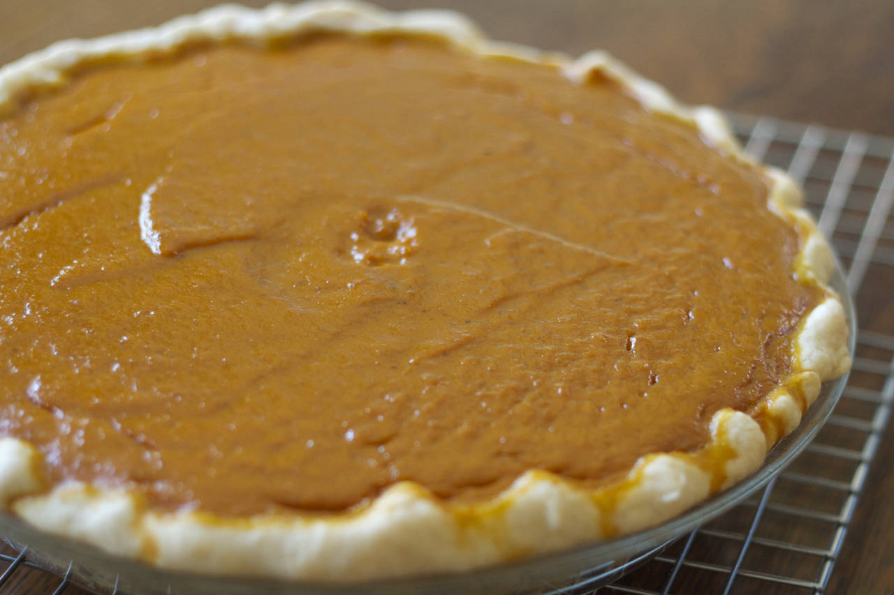 Pecan Gingersnap Pumpkin Pie
