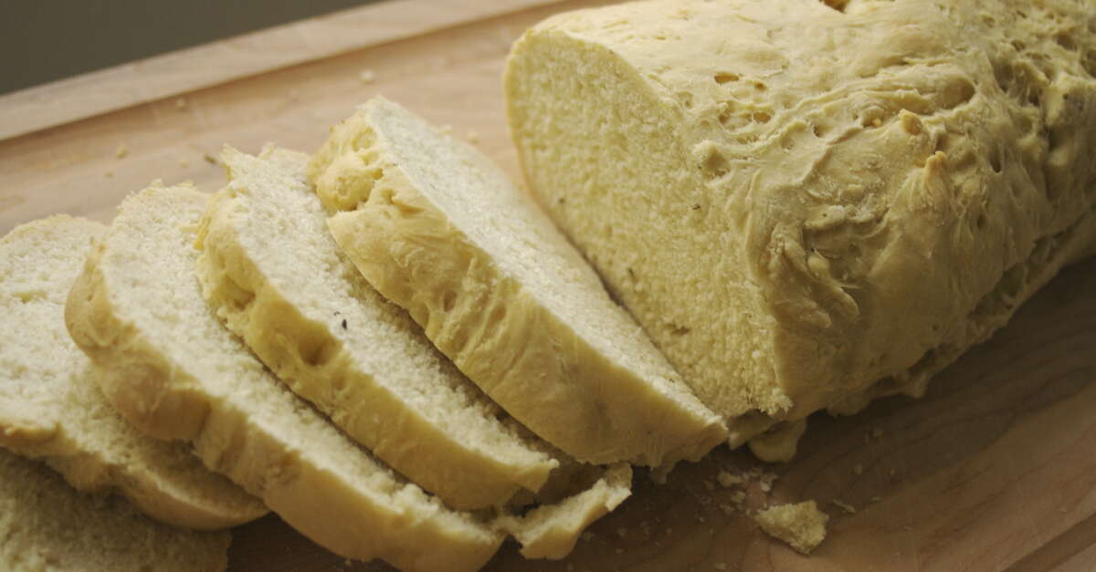 How to Make Handmade Rosemary Olive Oil Bread