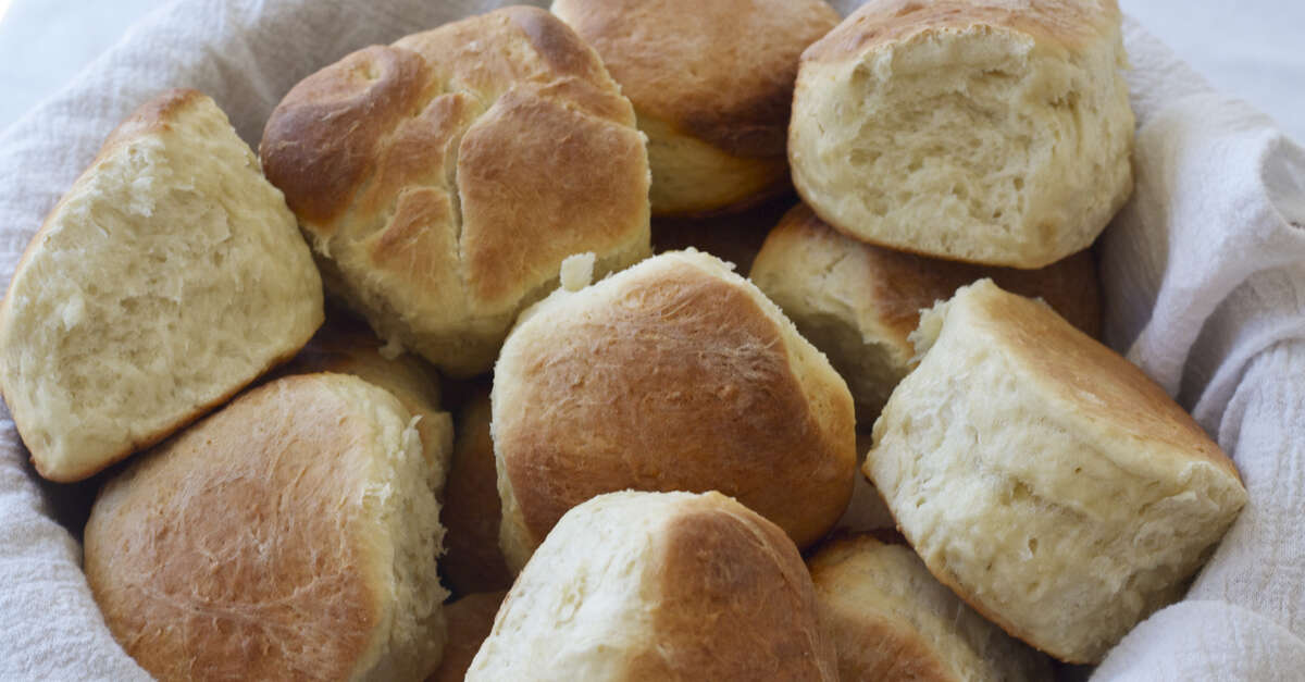 Recipe for Sweet, Pull-Apart Dinner Rolls - MakeBetterFood.com